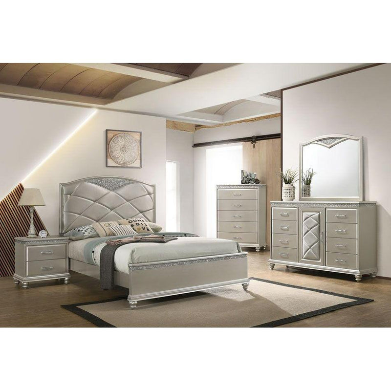 Crown Mark Valiant B4780 6 pc Queen Panel Bedroom Set IMAGE 1