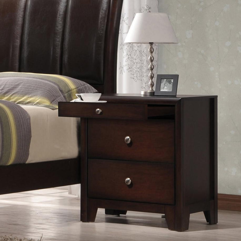 Lifestyle Le Mans 3-drawer Nightstand CGLF19-020-2DXX IMAGE 1