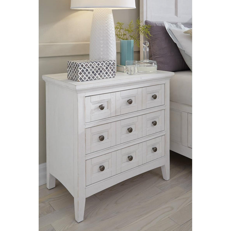 Magnussen Heron Cove 3-Drawer Nightstand B4400-01 IMAGE 3