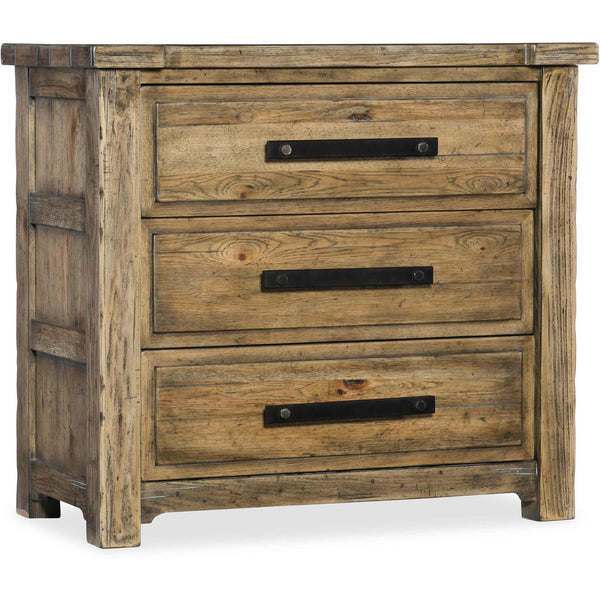 Hooker Furniture Roslyn County 3-drawers Nightstand 1618-90116-MWD IMAGE 1