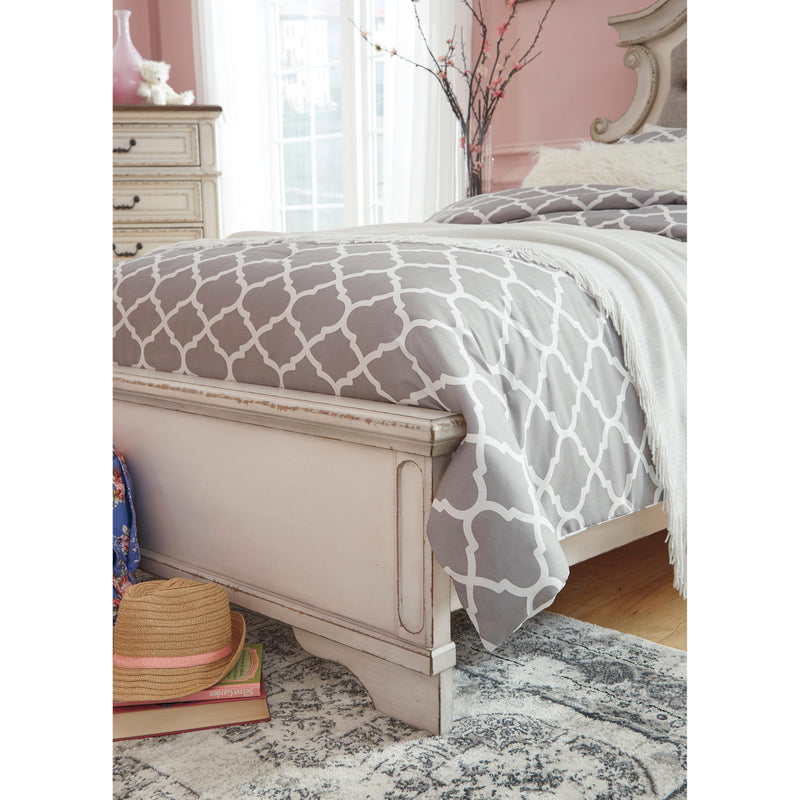 Signature Design by Ashley Realyn B743B14 Full Panel Bed IMAGE 4