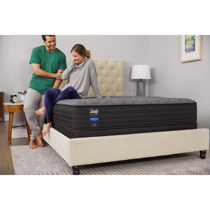 Sealy Maple Lane Plush Mattress (Queen) IMAGE 7