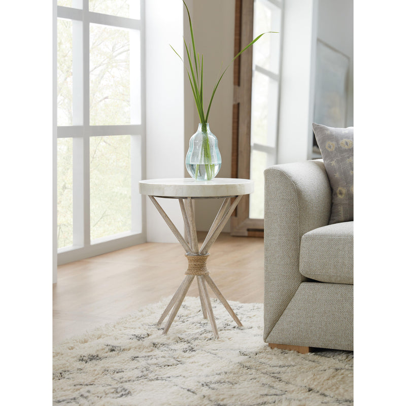 Hooker Furniture 1672-50003-00 Amani Accent Table IMAGE 3