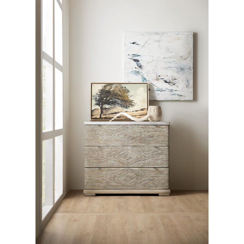 Hooker Furniture 1672-85004-00 Amani Three-Drawer Accent Chest IMAGE 3