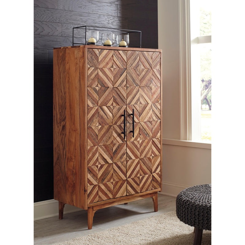 Signature Design by Ashley Gabinwell A4000267 Accent Cabinet IMAGE 8