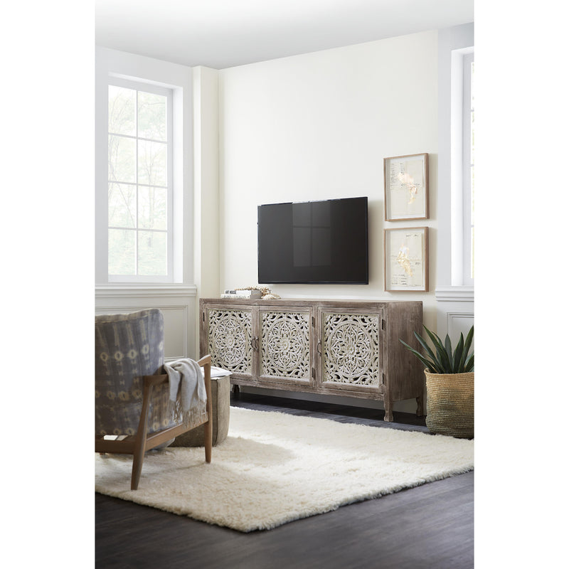Hooker Furniture 5726-55480-95 Entertainment Console IMAGE 3