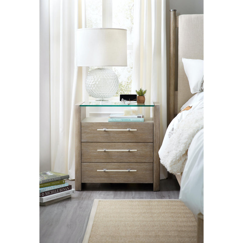 Hooker Furniture 6050-90016-GRY Affinity Three-Drawer Nightstand IMAGE 3