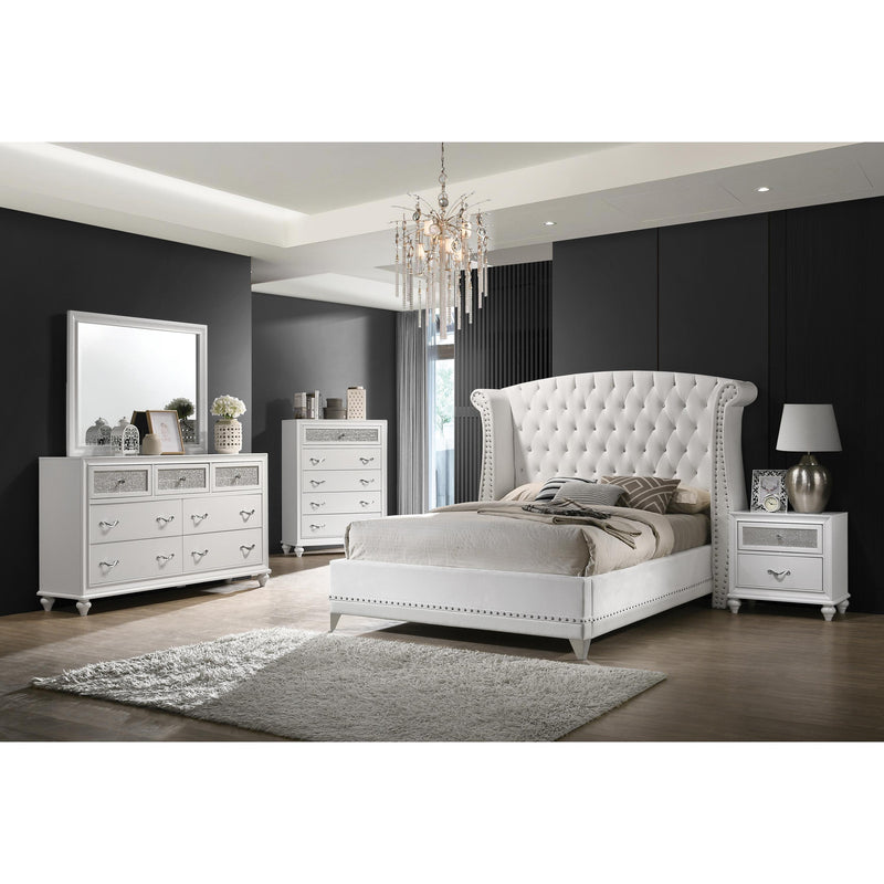 Coaster Furniture Barzini 300843Q Upholstered Queen Wingback Bed - White IMAGE 2
