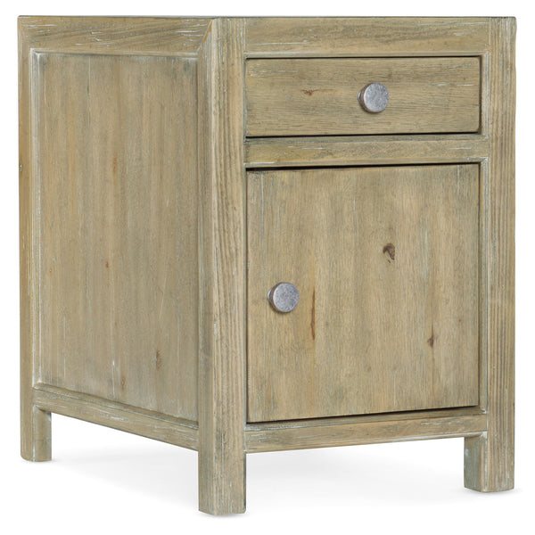 Hooker Furniture 6015-50006-80 Surfrider Chairside Chest IMAGE 1