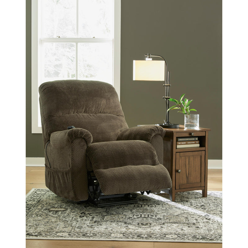 Signature Design by Ashley Shadowboxer 4710212 Power Lift Recliner IMAGE 9