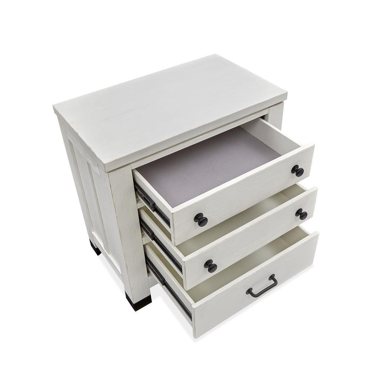 Magnussen Harper Springs 3-Drawer Nightstand B5321-01 IMAGE 4