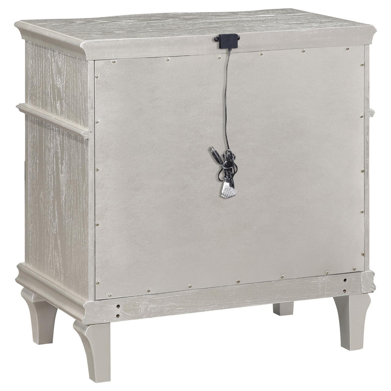 Coaster Furniture Evangeline 3-Drawer Nightstand 223392 IMAGE 5