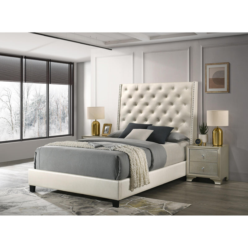 Crown Mark Chantilly King Upholstered Platform Bed 5265PL-K-FRW/5265PL-K-HB IMAGE 2