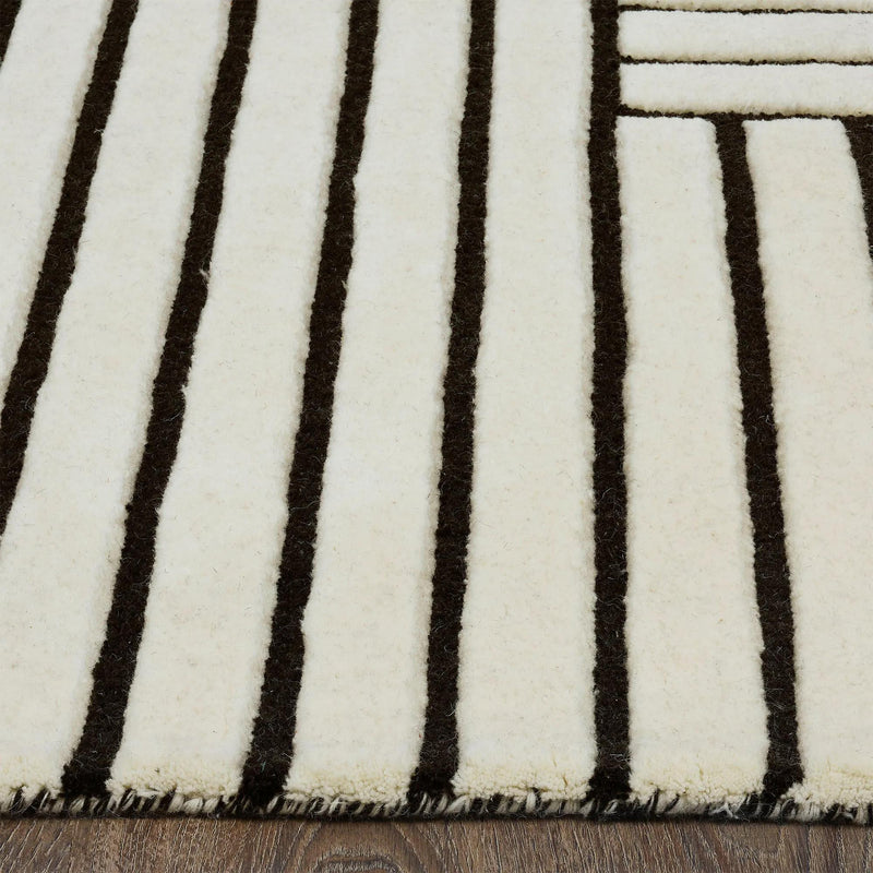  Renwil Artica RARC-10182-57 5’3 X 7’3 Rug IMAGE 4