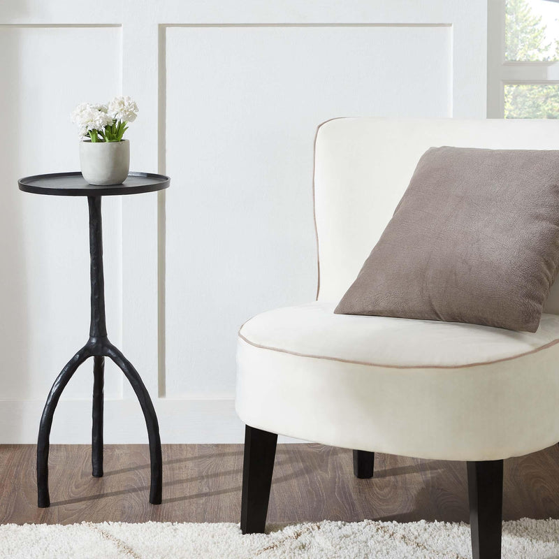  Renwil Konsta TA452 Accent Table IMAGE 2