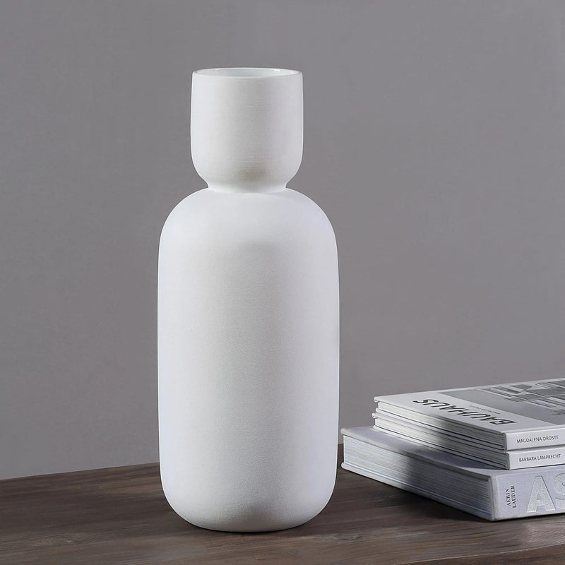 Renwil Dior VAS238 Vase IMAGE 2