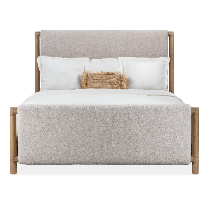 Hooker Furniture 6950-90350-80 Retreat Queen Upholstered Panel Bed IMAGE 2