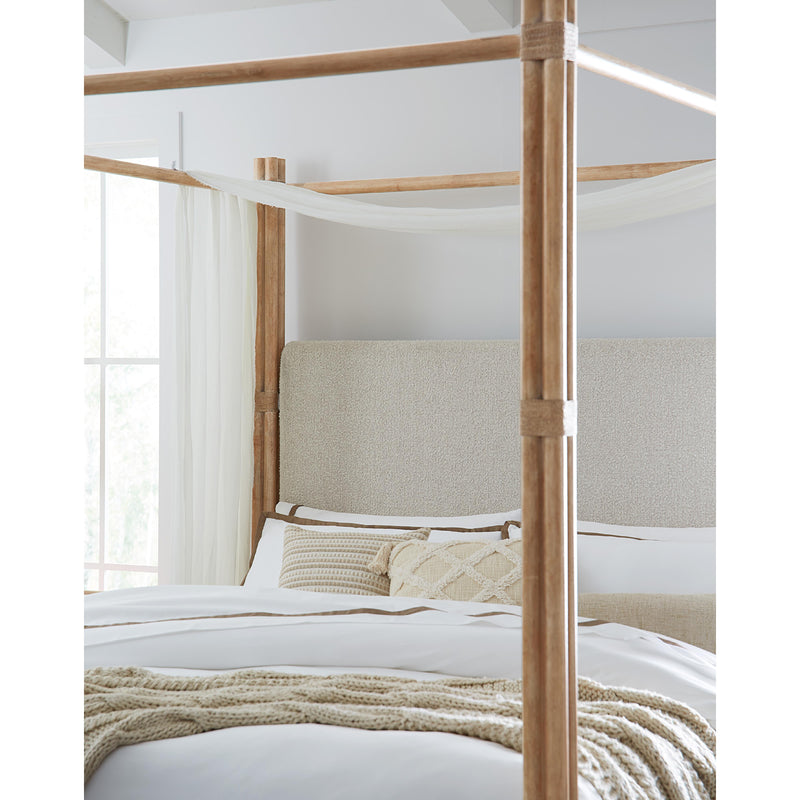 Hooker Furniture 6950-90460-80 Retreat Pole Rattan Cal King Upholstered Poster Bed withCanopy IMAGE 3