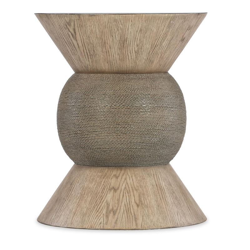 Hooker Furniture 7228-50704-80 Commerce & Market Round Robin Accent Table IMAGE 1