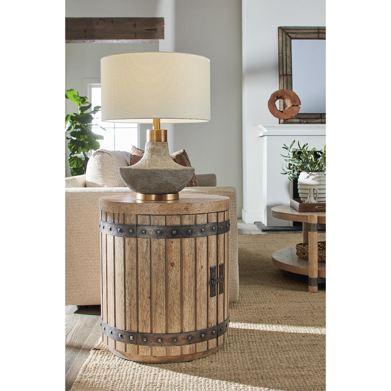 Hooker Furniture 6952-80115-80 Vineyard Row Wine Barrel End Table IMAGE 5