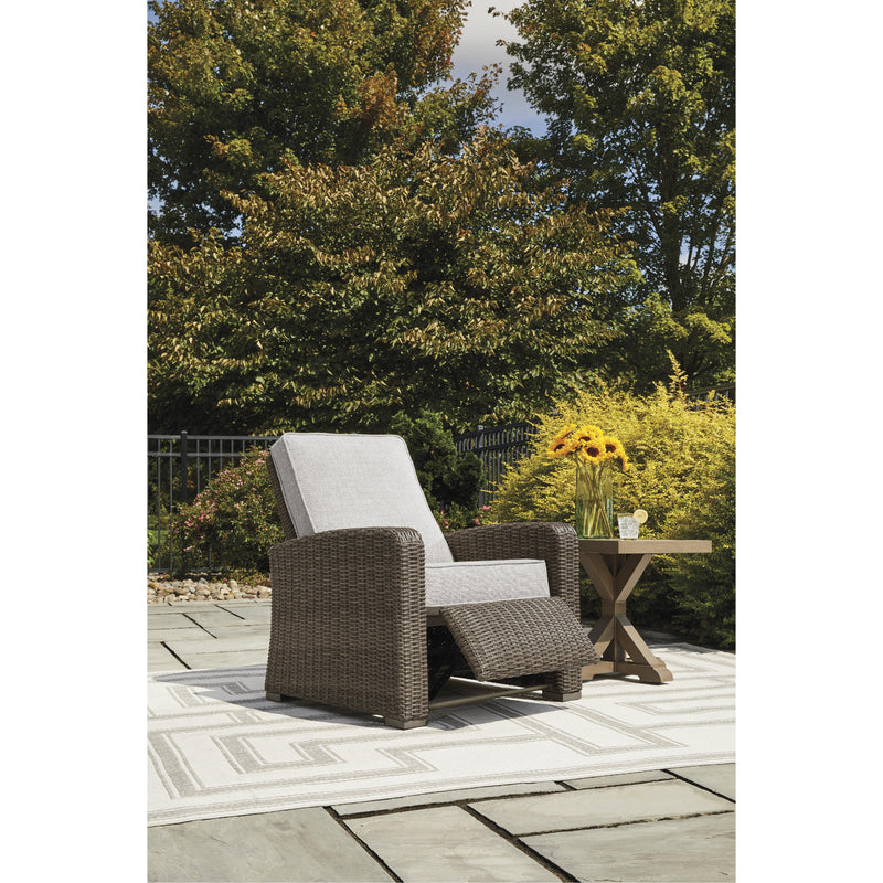 Signature Design by Ashley Outdoor Seating Recliners P791-825 IMAGE 13