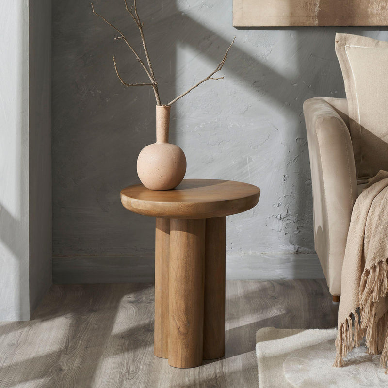  Renwil Honey TA511 End Table IMAGE 2