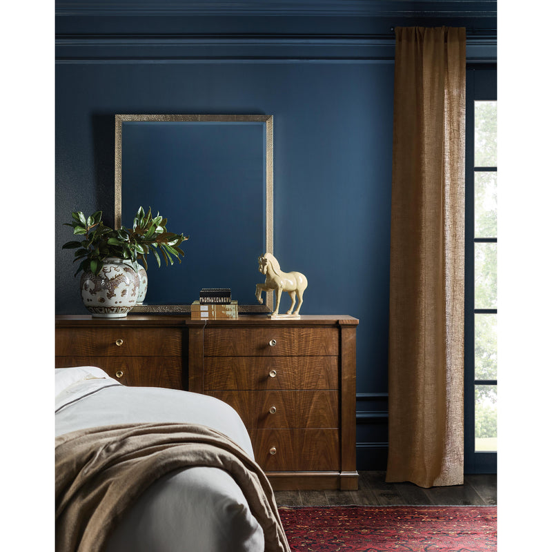  Hooker Furniture 6123-90202-89 Archives Eight-Drawer Dresser IMAGE 5