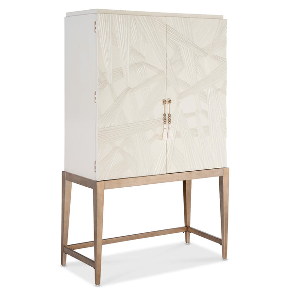  Hooker Furniture 628-50733-05 Melange Dream Weaver Bar Cabinet IMAGE 1