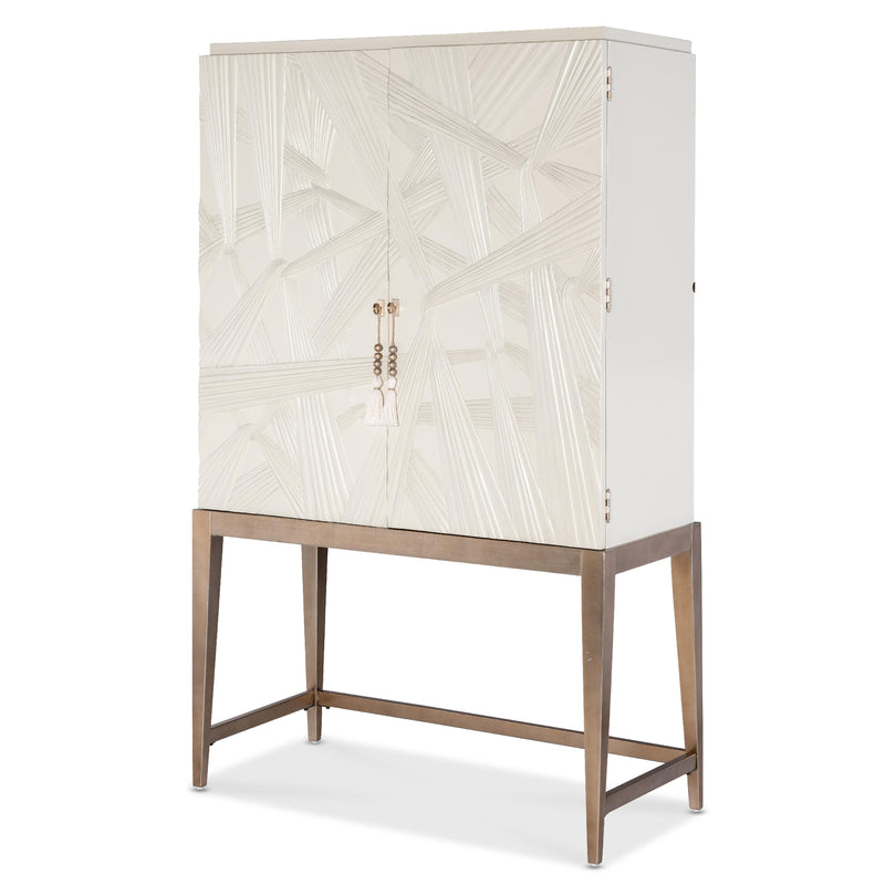  Hooker Furniture 628-50733-05 Melange Dream Weaver Bar Cabinet IMAGE 2