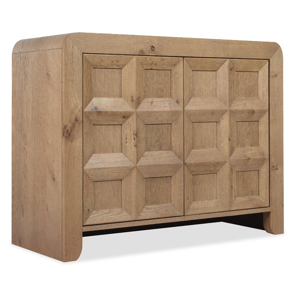  Hooker Furniture 7228-50742-80 Commerce and Market Haven Accent Chest IMAGE 1