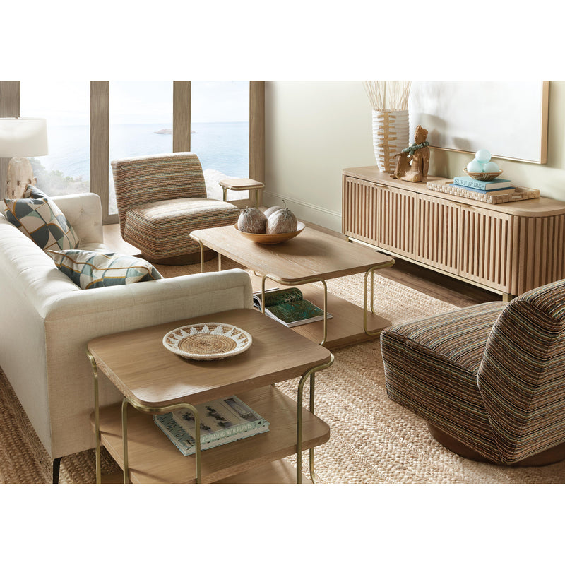  Hooker Furniture 7228-55050-82 Commerce and Market Easton Entertainment Console IMAGE 7