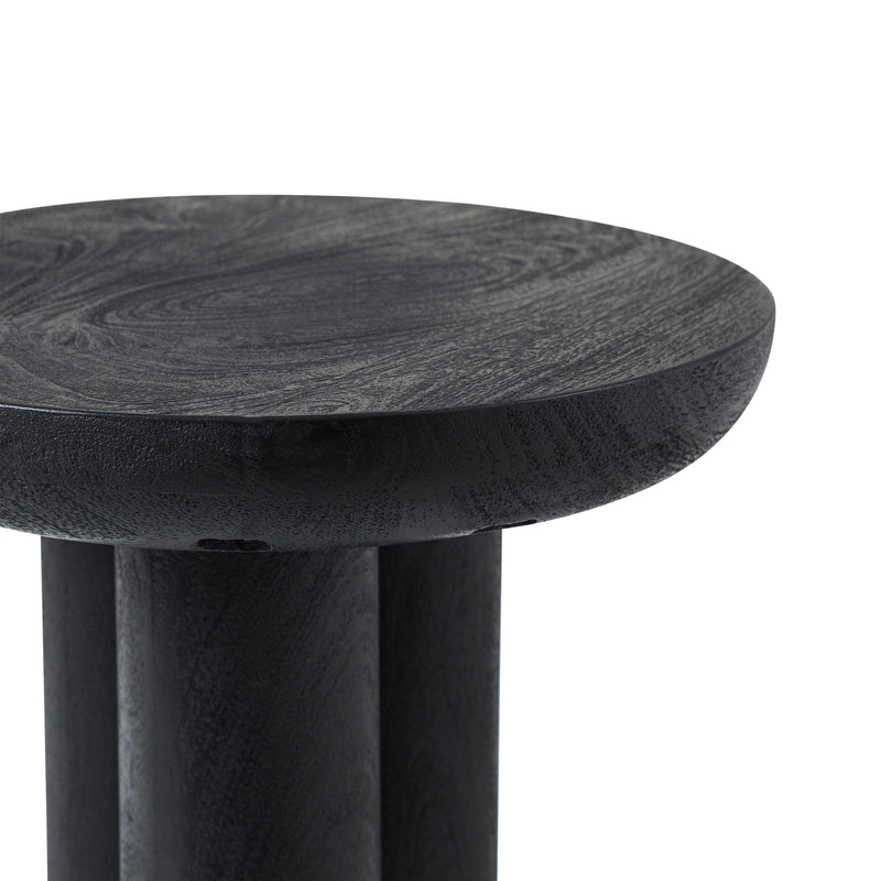  Renwil Quintin TA507 Accent Table IMAGE 3