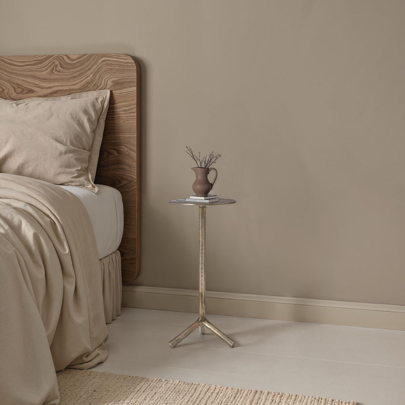  Renwil Zahra TA535 Accent Table IMAGE 5